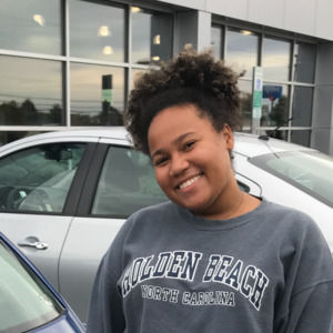 Meet your Posher, Avery